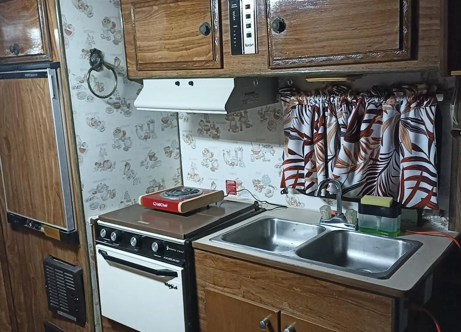 Апартаменты Peaceful And Cozy Camper In The City Center With Private Patio Кабо-Сан-Лукас